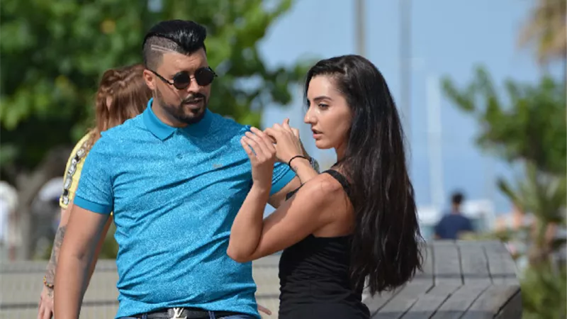 النجم المغربي أمين جاد يتألق في آخر إصداراته ‘‘ماما سيتا‘‘ من برشلونة | فيديو