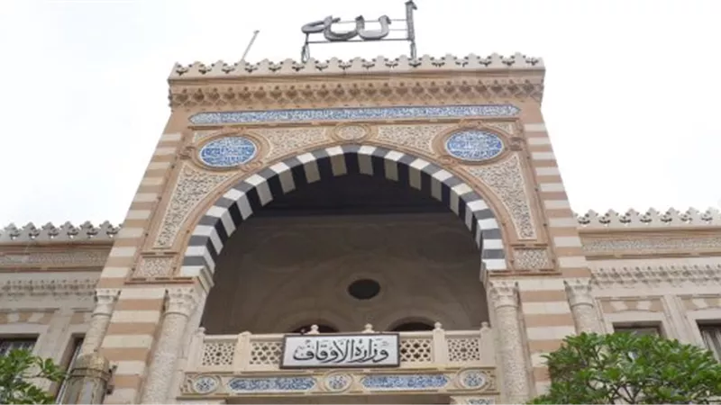 هل يتم فتح المساجد لصلاة الجمعة القادمة؟.. وزارة الأوقاف تجيب 
