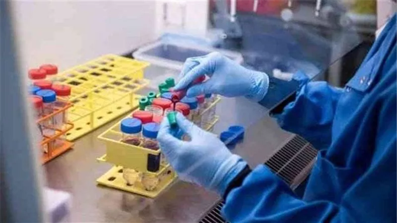 بشرى سارة.. أول دولة تحصل على لقاح كورونا وتوزعه على سكانها مجانًا