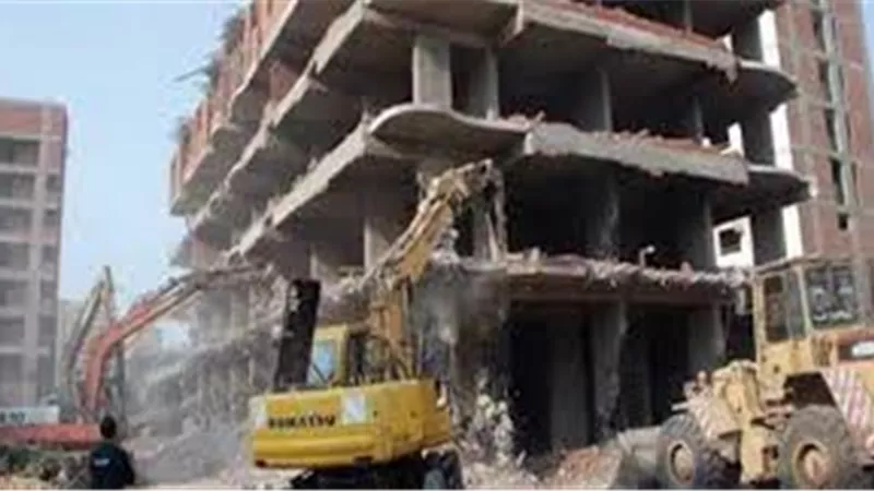 محلية النواب تفجر مفاجأة وتعلن عن مخالفات البناء الصادر بحقها قرارات إزالة | فيديو