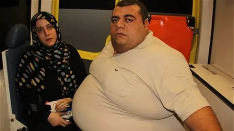 يعود للوزن الطبيعي خلال عام.. خالد جودت يكشف خطة علاج المواطن محمود المصاب بالسمنة المفرطة | فيديو