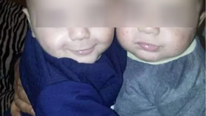 مفاجاة صادمة .. كشف غموض ذبح طفلين 3 سنوات وأمهما داخل منزلهم في كفر الدوار