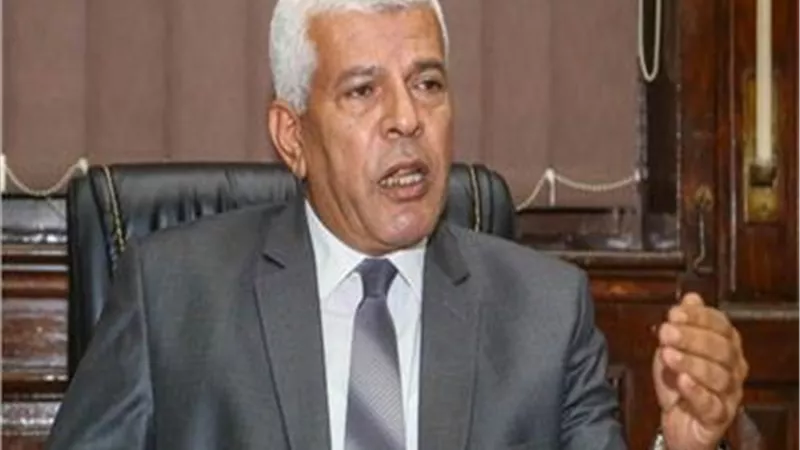 نقيب الزراعيين: لولا المشروعات التي أطلقها السيسي لدخلت مصر أزمة غذائية طاحنة | فيديو
