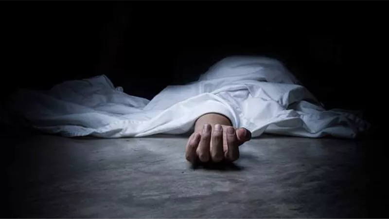 عجز عن تلبية رغباتها .. عاطل يقتل زوجته بطريقة صادمة