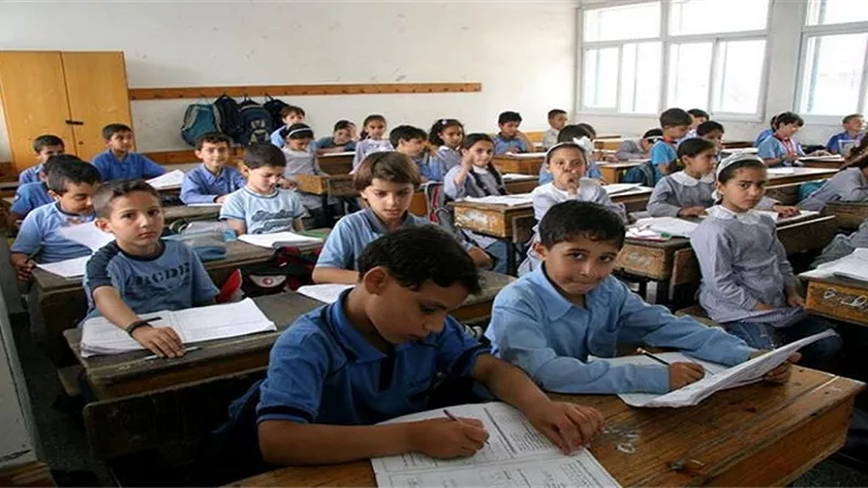 أيام الحضور لكل مرحلة .. كل ما تريد معرفته عن العام الدراسي الجديد | صور