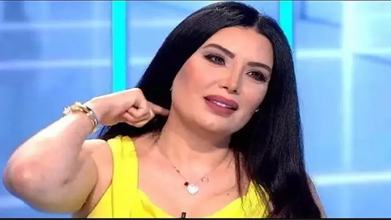 «الموت عندي أهون من الحجاب ومفيش فرق بينه وبين البكيني».. تصريحات نارية للفنانين عن رأيهم في الحجاب