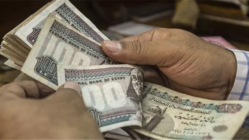 البطاقة المعجزة ..بشرى سارة من الحكومة لملايين الموظفين