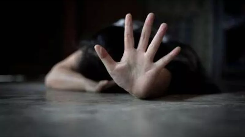 حملها بعد الطلاق كشف الجريمة .. اعترافات مثيرة للأب عن معاشرته لابنته