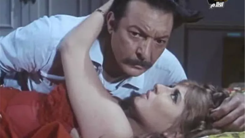 ماذا فعل رشدي أباظة مع سهير رمزي قبل تقديمها لمشهد ساخن؟