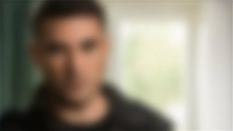 جريمة على الشاطئ.. حكاية القبض على فنان شهير والسبب 