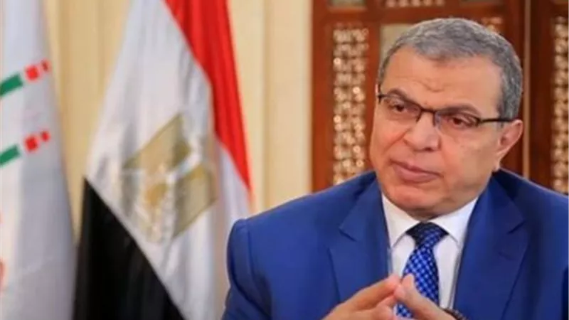 القوى العاملة تعلن عن 3255 فرصة عمل براتب يصل لـ 7000 جنيه 