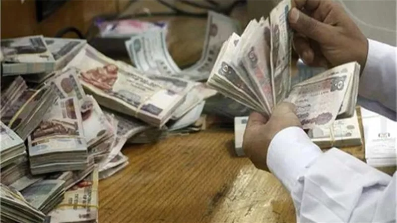 بعد تصديق السيسي.. بشرى سارة بشأن حد الإعفاء الضريبي للدخل