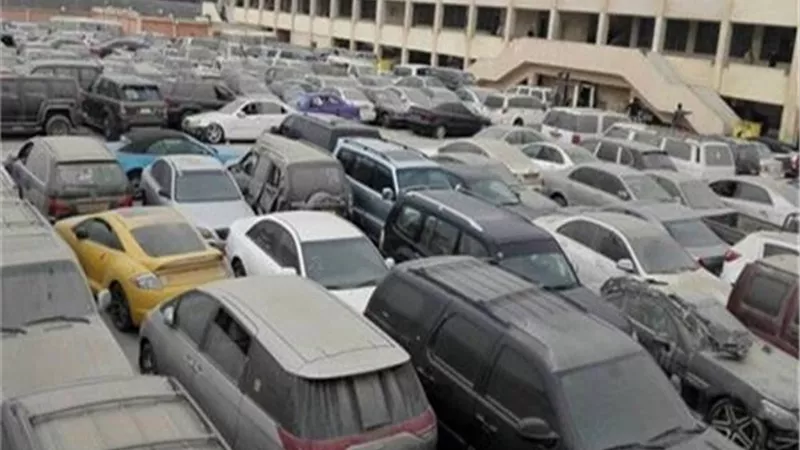 مطار القاهرة يعلن تفاصيل عرض 51 سيارة للبيع في مزاد علني