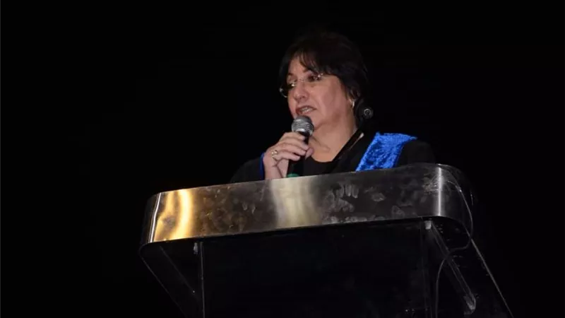 نادية العارف توجه تحيه لروح الدكتور محمد الحناوي رئيس جامعة اسلسكا السابق: بفضله كان مسار الجامعة للنجاح اجباري