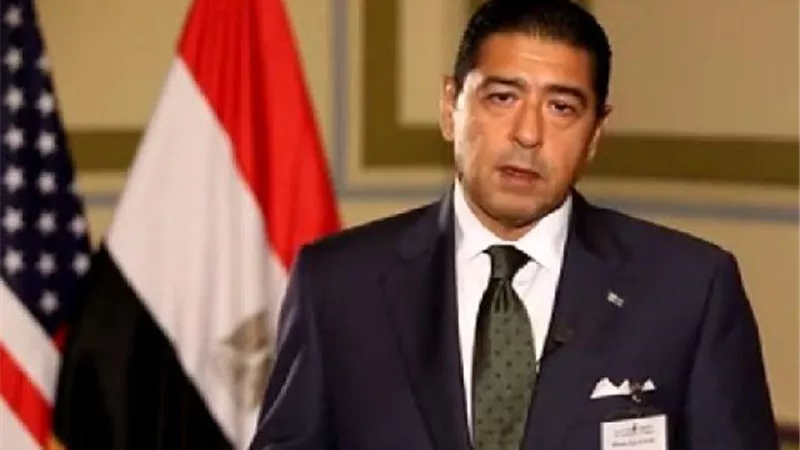 تفاصيل مثيرة..التجاري الدولي يكشف أسباب إقالة هشام عز العرب