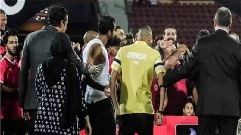 فضيحة جديدة.. سر حذف اتحاد الكرة لبيان اعتذار كهربا ورفض الأهلي | فيديو