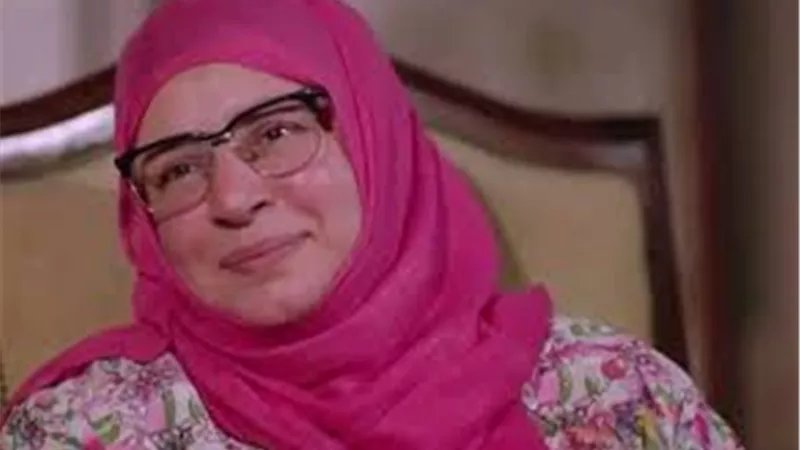 رد مؤلم من عبلة كامل على مروجي الشائعات عن مرضها بالسرطان