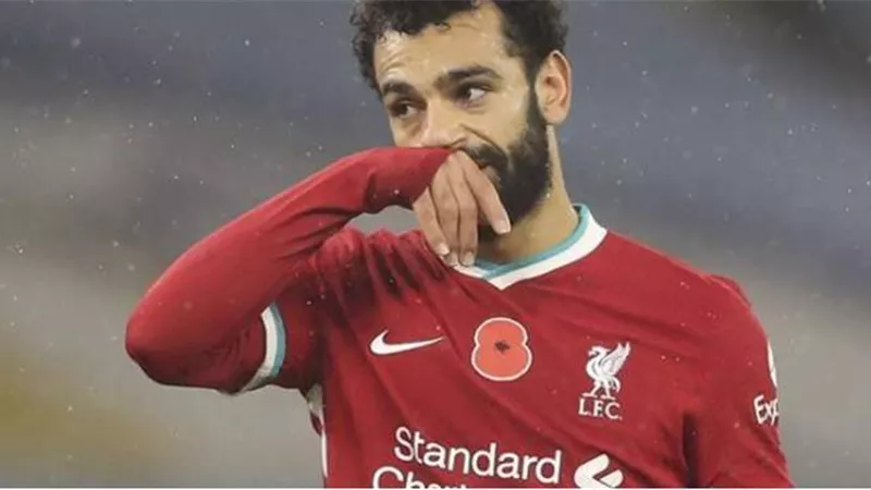 تفاصيل مثيرة .. سر حذف اتحاد الكرة بيان إصابة محمد صلاح بكورونا
