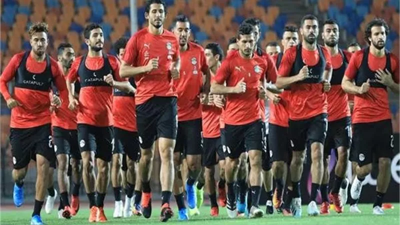 إصابة صلاح بكورونا تربك البدري..موعد مباراة مصر وتوجو والقنوات الناقلة 