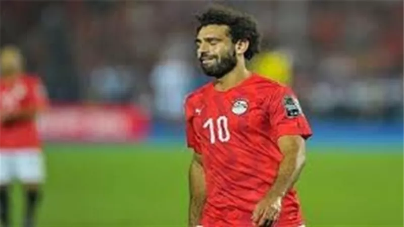آلام في الجسد ونقص في كرات الدم البيضاء.. تطورات مثيرة في الحالة الصحية لمحمد صلاح 