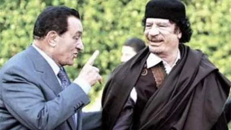 بكى بشكل هستيري.. قصة مشهد على التلفزيون أفزع مبارك | صور