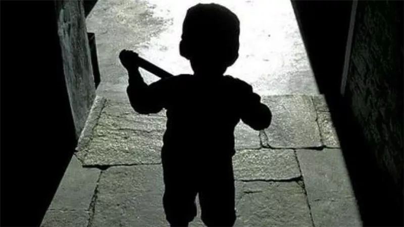 خاف من الفضيحة.. 