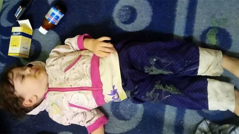 مواطن لوزيرة الصحة ومحافظ الجيزة : ذهبت بابنى الرضيع وهو فى غيبوبة لمستشفى الصف فقالوا لى 
