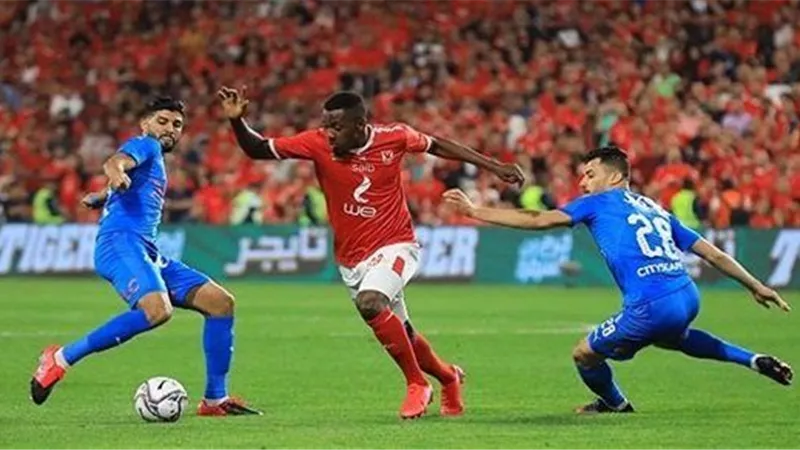 الكاف يثير جدل تأجيل مباراة الأهلي والزمالك في نهائي ابطال إفريقيا