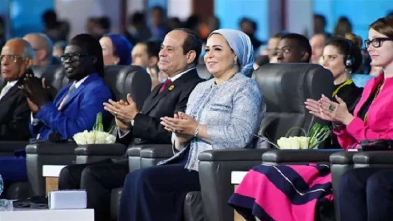 هذا سر الخاتم الذي يرتديه الرئيس ..انتصار السيسي تكشف تفاصيل خاصة عن أسرتها | فيديو