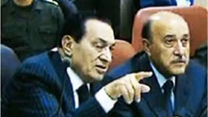سر السيارة المصفحة.. حكاية الموقف الذي لم ينساه مبارك لعمر سليمان