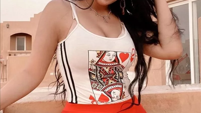 بعد الإفراج عنها .. 20 صورة مثيرة لسلمى الشيمي لم تراها من قبل | شاهد