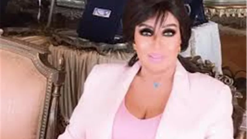 ادعوا لها.. ظهور صادم لفيفي عبده بعد أزمتها الصحية | شاهد