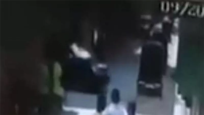 شفتك بتبص على أمى في الحمام.. تفاصيل صادمة عن مقتل سائق توكتوك بكفر الشيخ