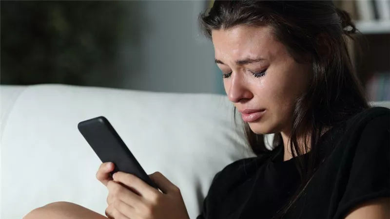 صور عارية وأشخاص بالقرب منك.. تحذير خطير للغاية من تيليجرام 