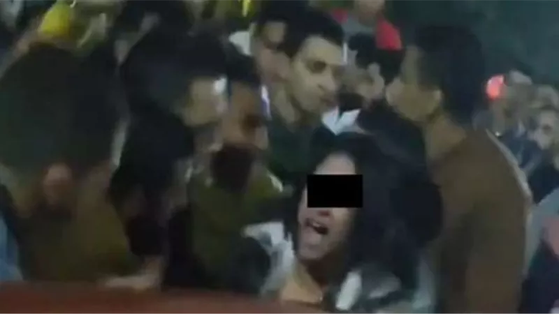 فوجئنا بيها ماشية شبه عريانة.. قرار جديد عن 7 شباب اعتدوا على فتاة بالدقهلية