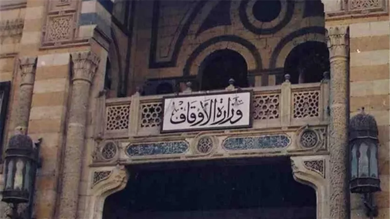 قرار عاجل ومفاجيء من وزارة الأوقاف بشأن غلق المساجد بسبب كورونا
