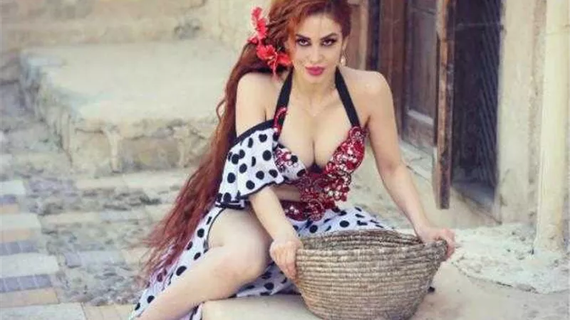 بدون بطانة .. وصلة رقص مثيرة لأوكسانا وتعليقات نارية من الجمهور | شاهد