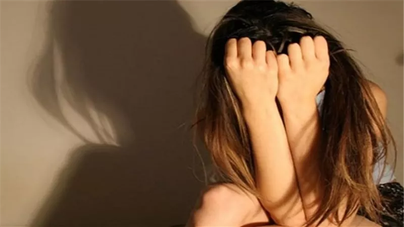 زواج عرفي وخناقة تفضح الجريمة .. تلميذة الثانوي حملت سفاحا من زميلها 