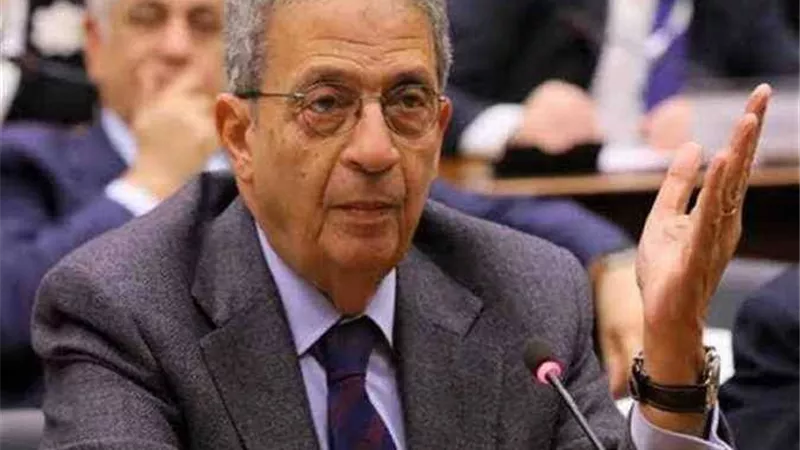 عاجل .. التفاصيل الكاملة لإصابة عمرو موسى بكورونا
