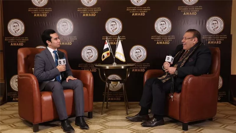 حسن راتب: العلم إذا لم يخدم المجتمع يفقد قيمته