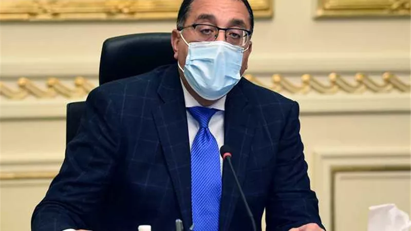 تشديد جديد.. 4 قرارات حكومية عاجلة لمواجهة كورونا