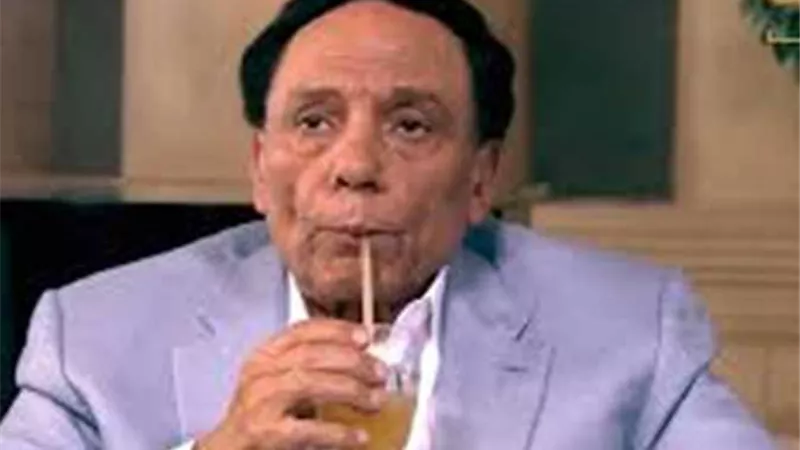 وصف غير لائق من فنانة معروفة لعادل إمام يشعل الغضب في السعودية | فيديو 