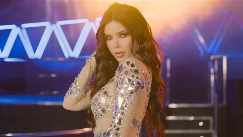 في 