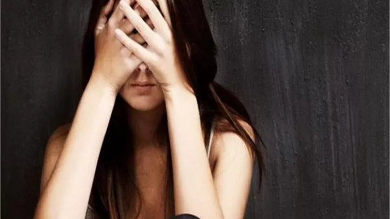 40 فيديو إباحي على فلاشة.. تفاصيل مثيرة عن عنتيلة المحلة
