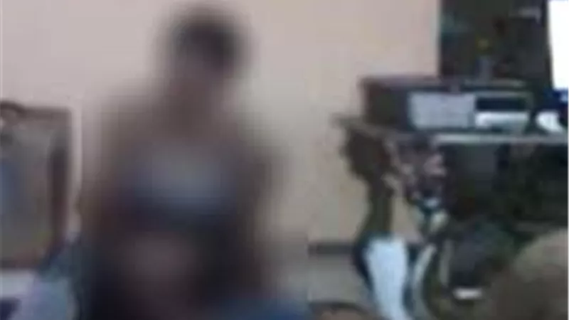 عنتيلة المحلة صاحبة الـ 40 فيديو إباحي.. تفاصيل جديدة مثيرة في اتهام طبيبة بالفسق وممارسة الرزيلة 