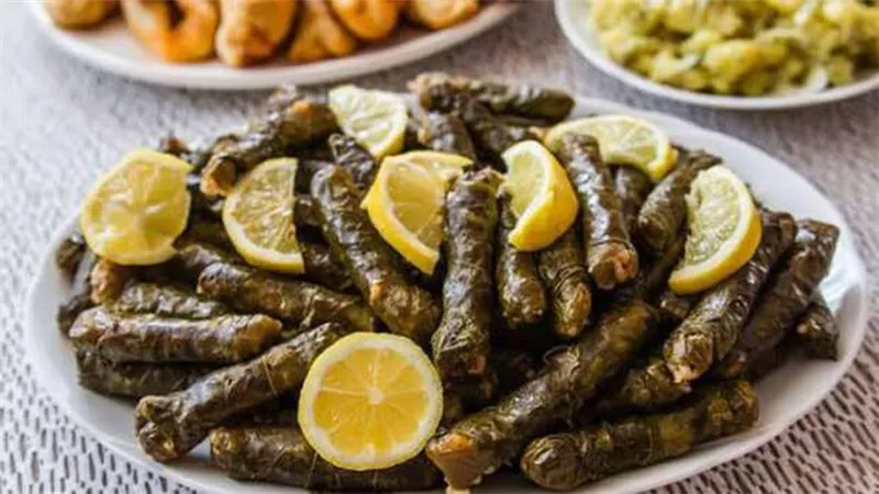 نفسي أحضر جنازتها..حلة محشي بايت تنهي حياة رضا برصاصة من زوجها
