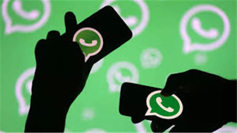 هذه طريقة إلغائها.. خاصية فى واتسآب تسرق باقة الإنترنت
