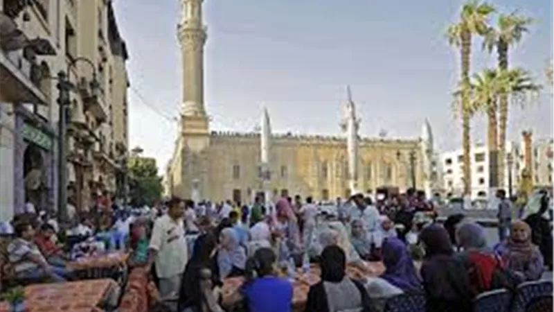 التفاصيل الكاملة ..حقيقة إزالة حي الحسين 