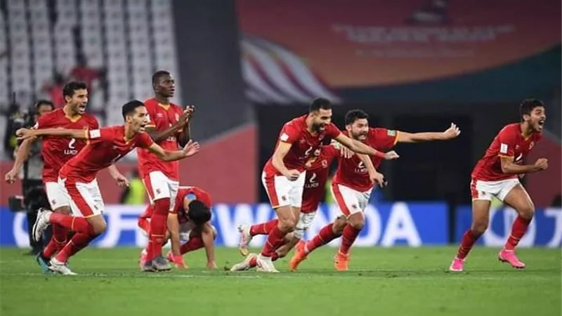 انتم مرضى ومبتفهموش.. حسام غالي ينفعل على الهواء ويهاجم المشككين في إنجاز الأهلي 