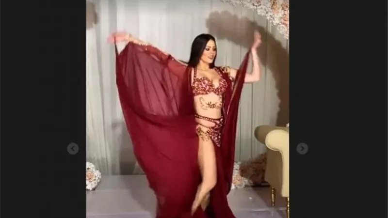 ظهرت  شبه عارية ..لورديانا ببدلة رقص غير مطابقة للمواصفات في أحدث ظهور | شاهد
